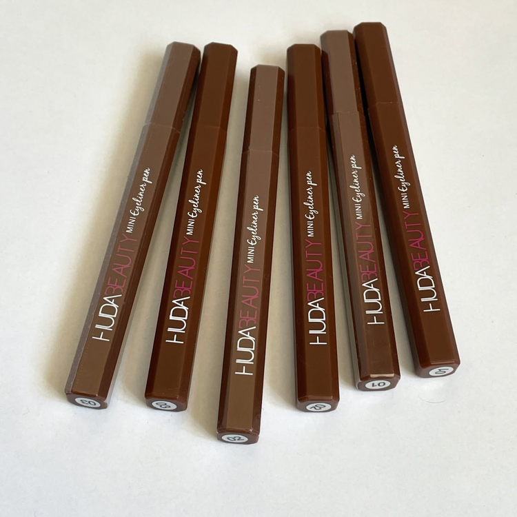 هاشور ابرو هدی بیوتی مدل Mini Eyebrow